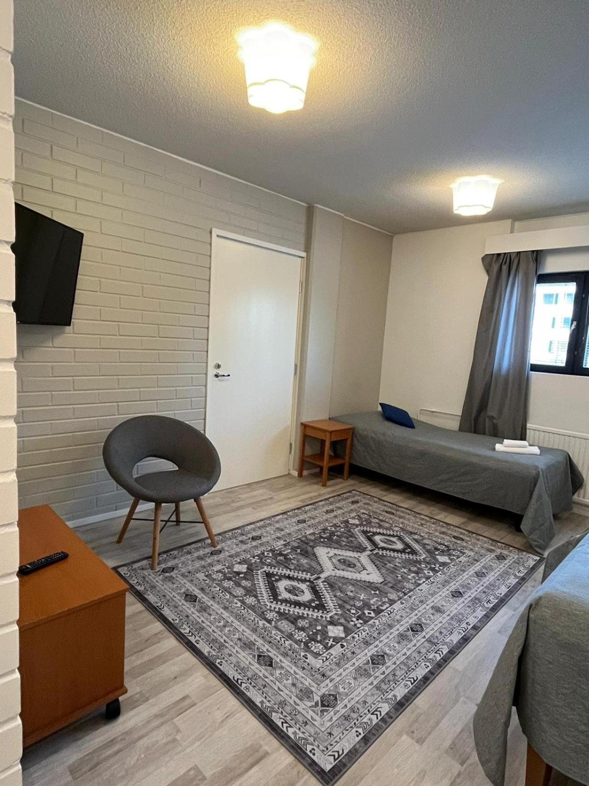 Outdoor Hostel Laajis Jyväskylä Esterno foto